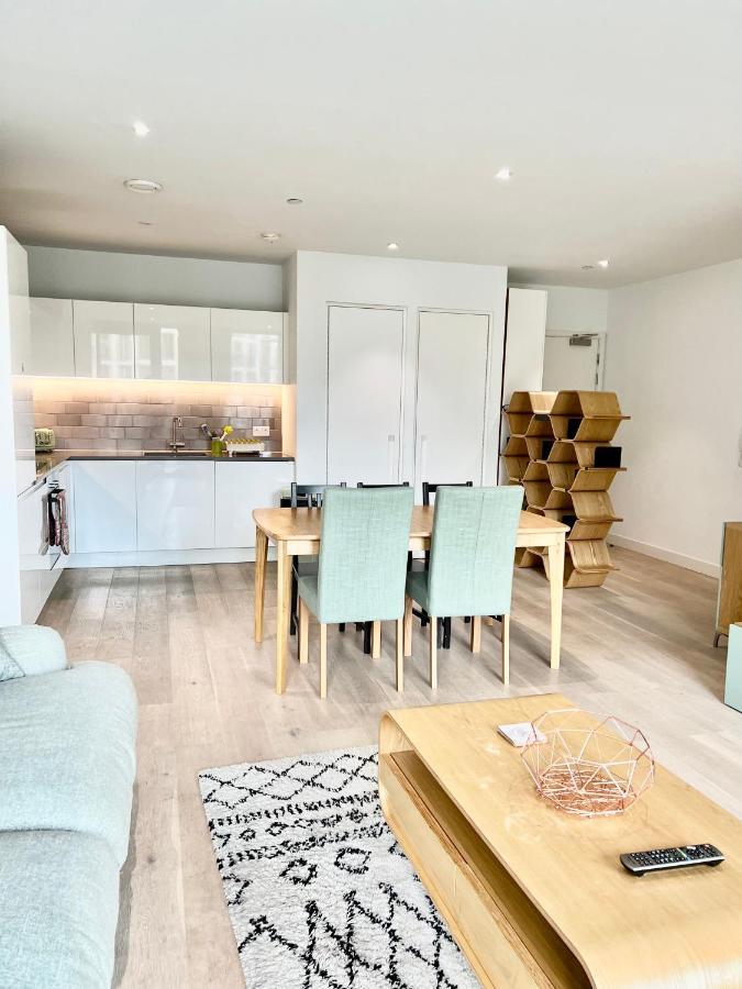 Luxury 2 Bedroom 2 Bathroom Apartment - London City Airport Exterior foto