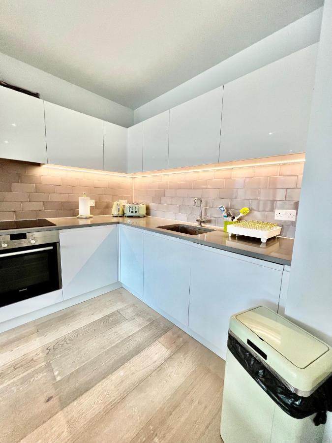 Luxury 2 Bedroom 2 Bathroom Apartment - London City Airport Exterior foto