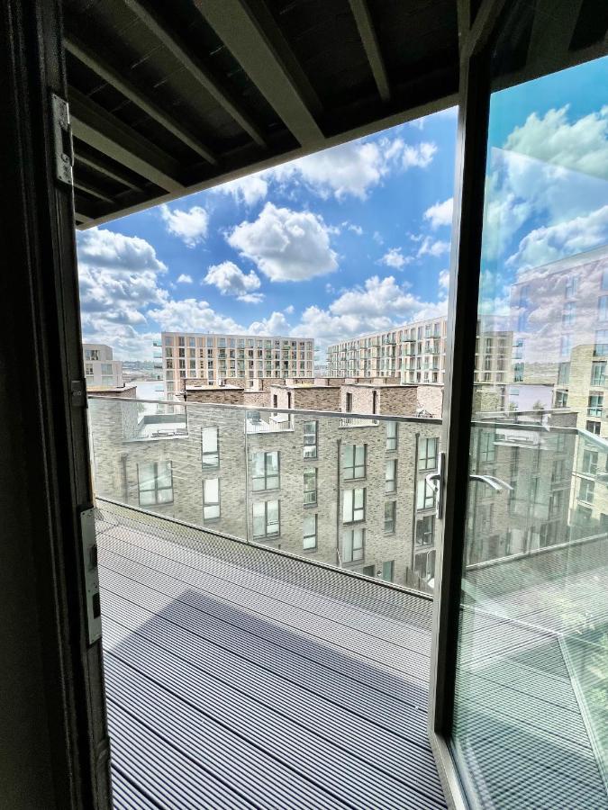 Luxury 2 Bedroom 2 Bathroom Apartment - London City Airport Exterior foto